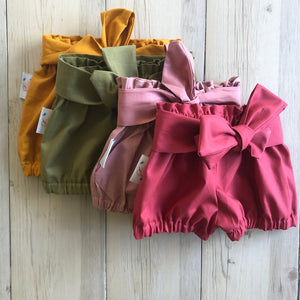 Basics Ruffle Shorts