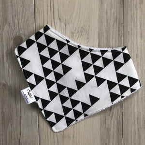 Black triangle Bib